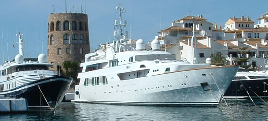 The Luxury Motor Yacht Shaf