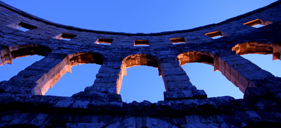 Roman Arches, Pula