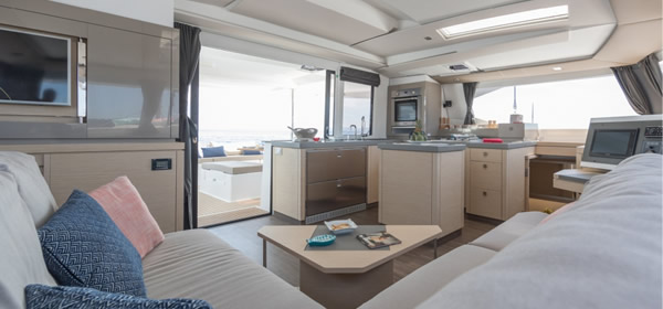 Fountaine Pajot Saona 47